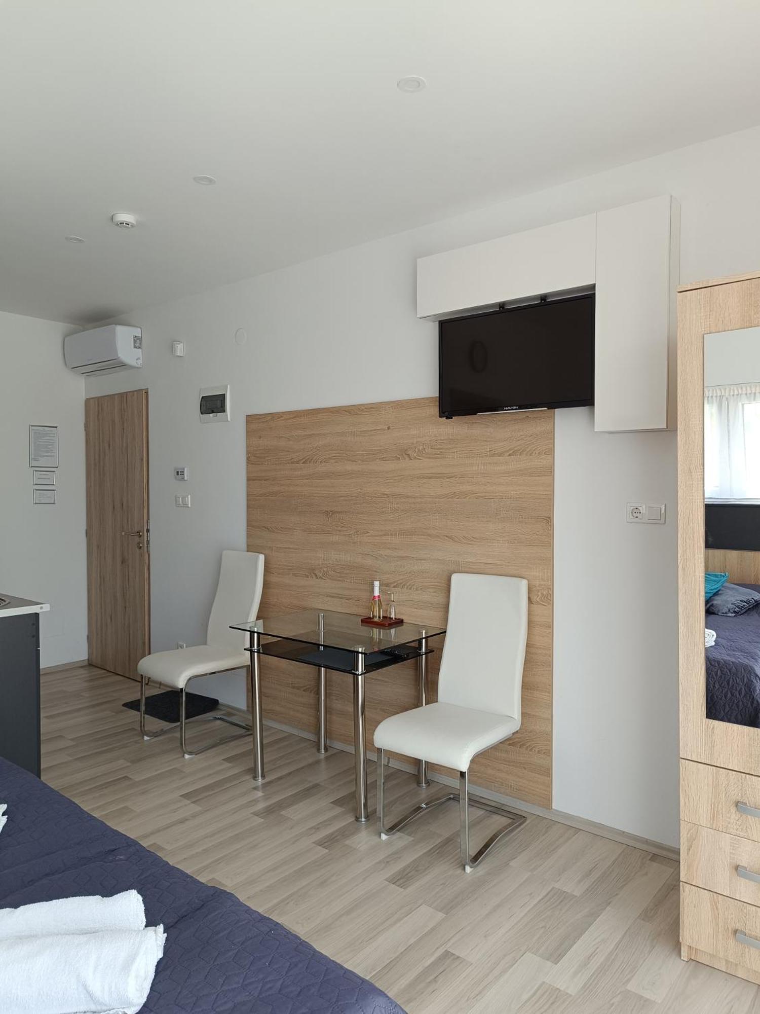 Ujhely Apartmanhaz Шиофок Экстерьер фото