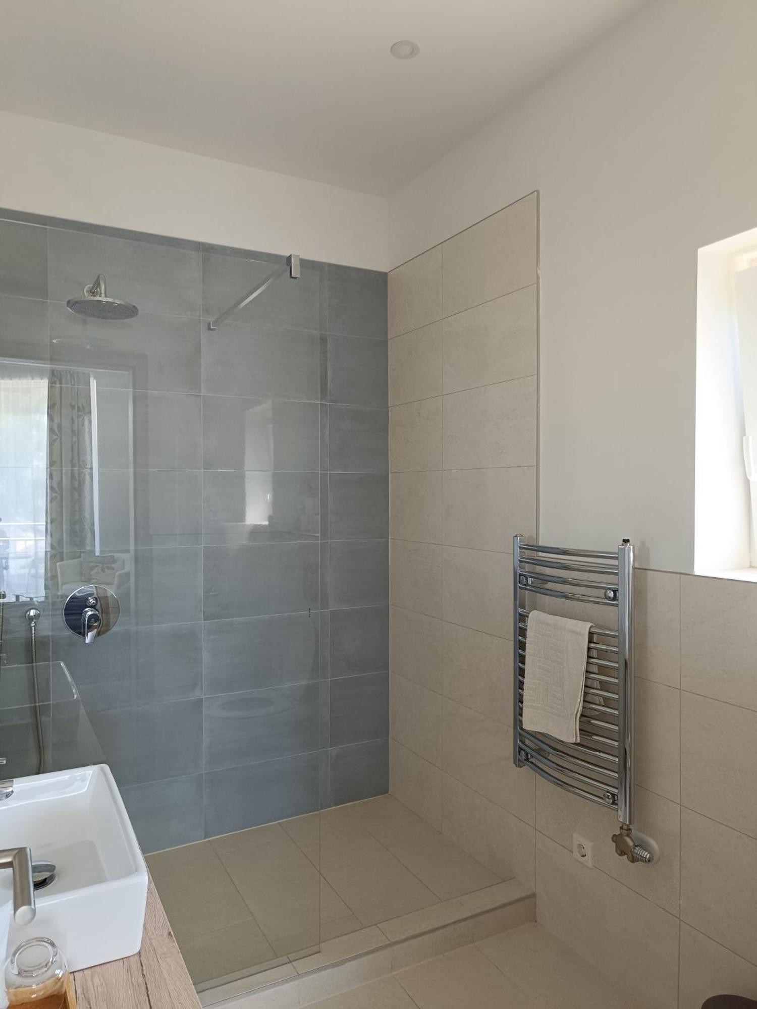 Ujhely Apartmanhaz Шиофок Экстерьер фото