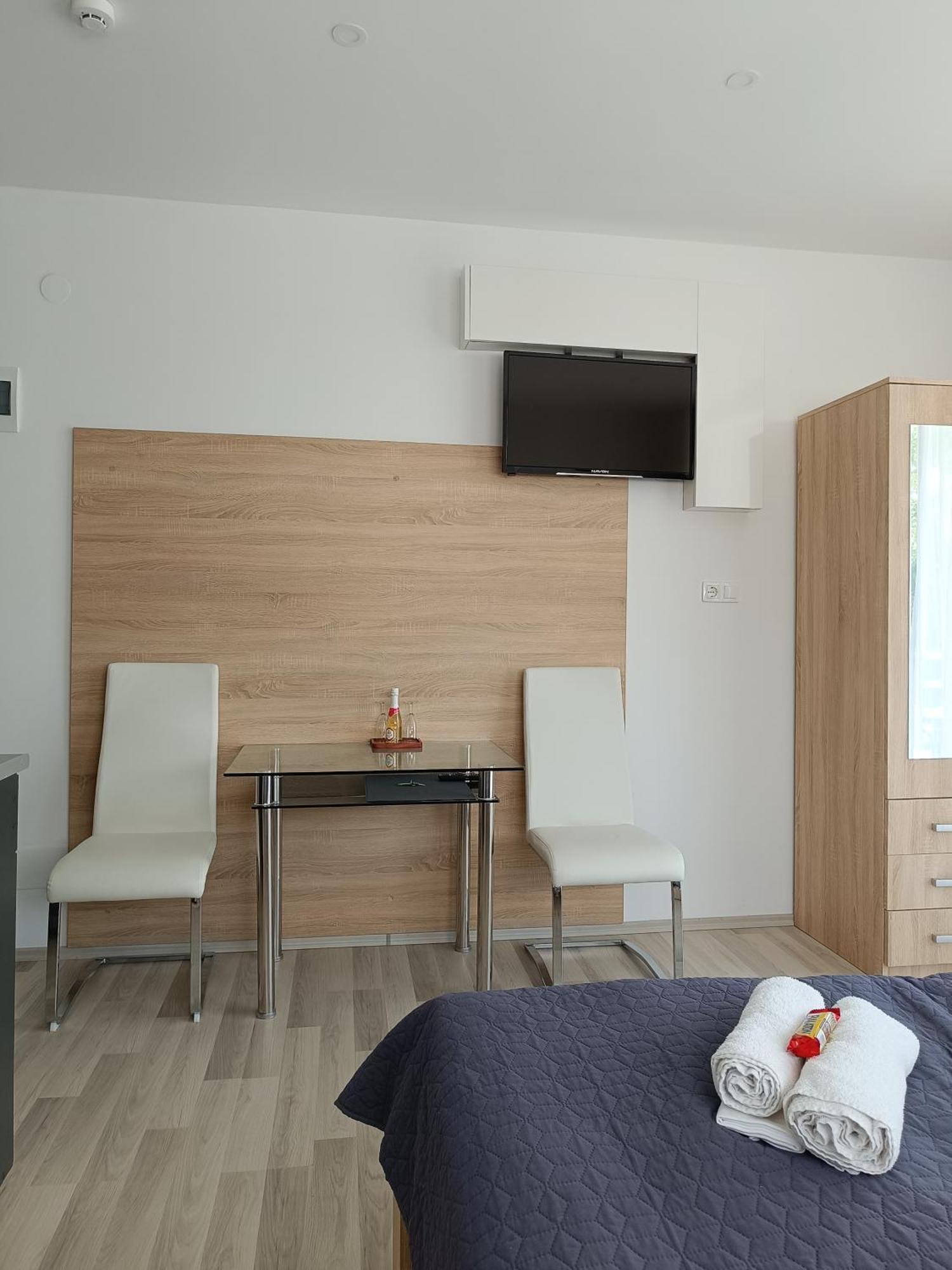 Ujhely Apartmanhaz Шиофок Экстерьер фото