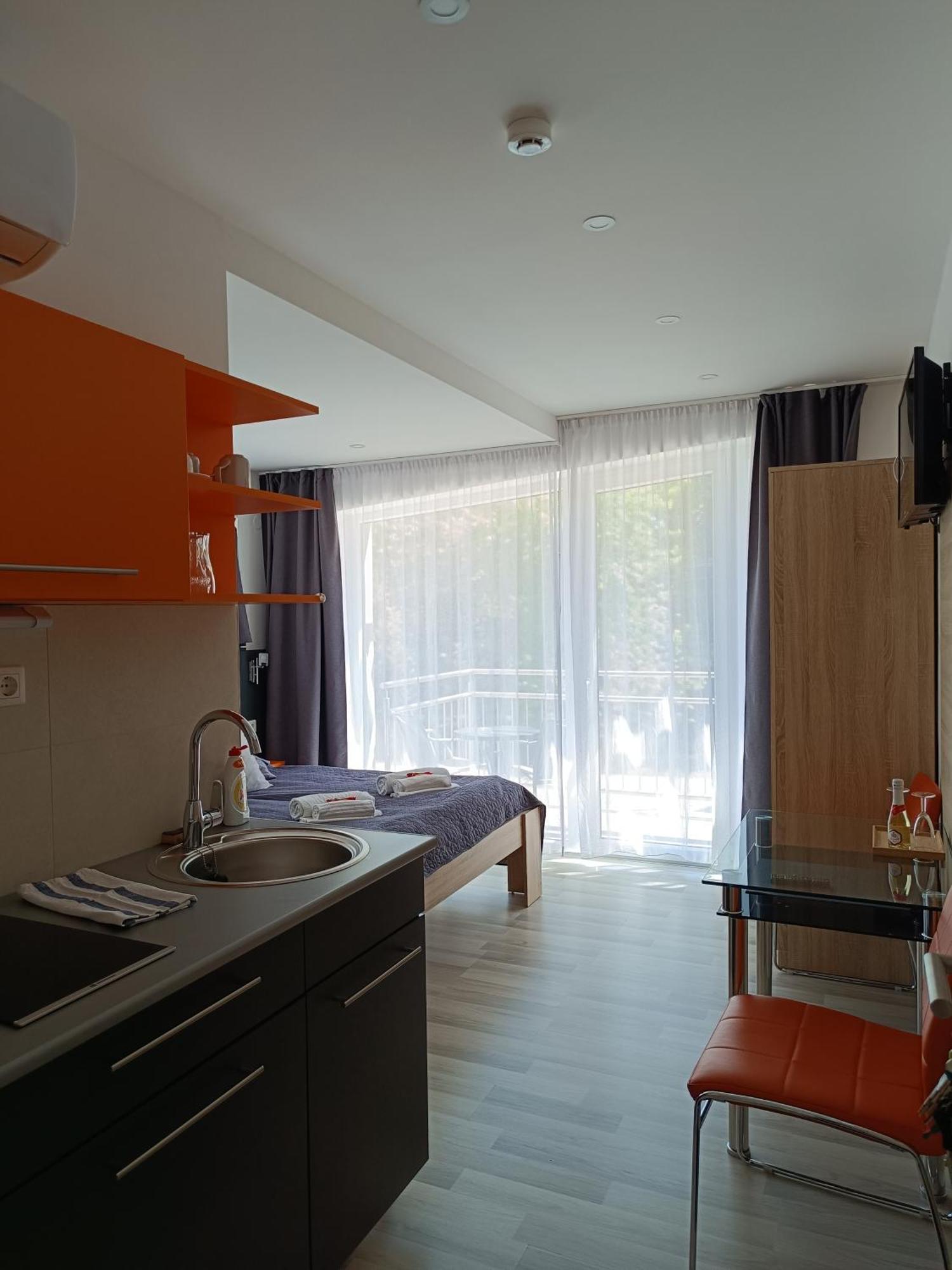 Ujhely Apartmanhaz Шиофок Экстерьер фото