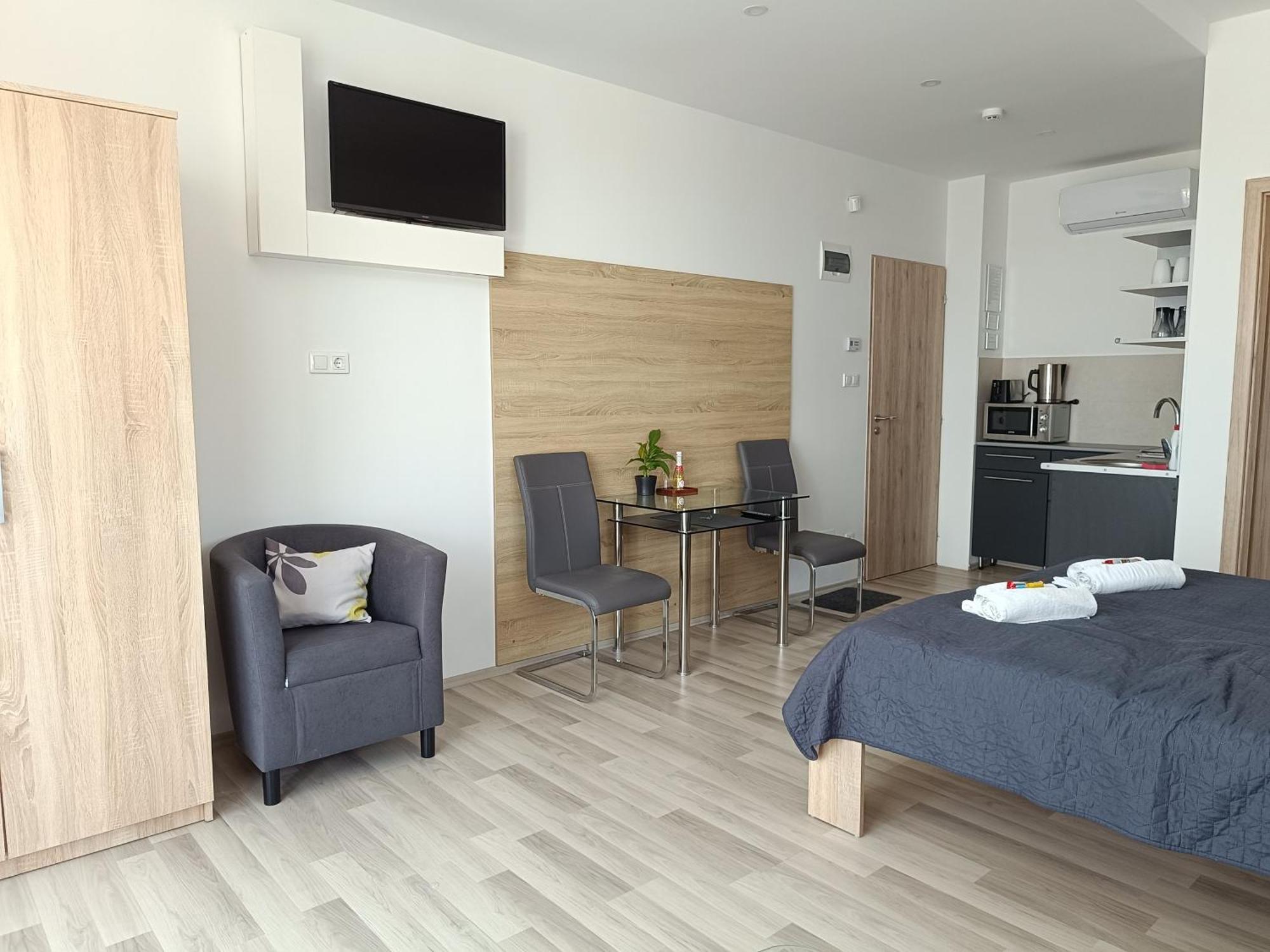 Ujhely Apartmanhaz Шиофок Экстерьер фото