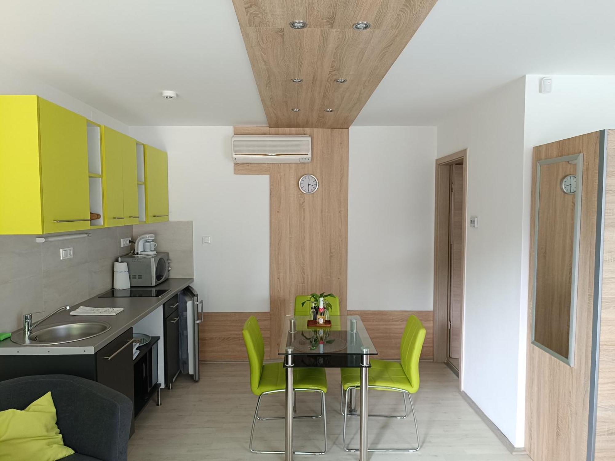 Ujhely Apartmanhaz Шиофок Экстерьер фото