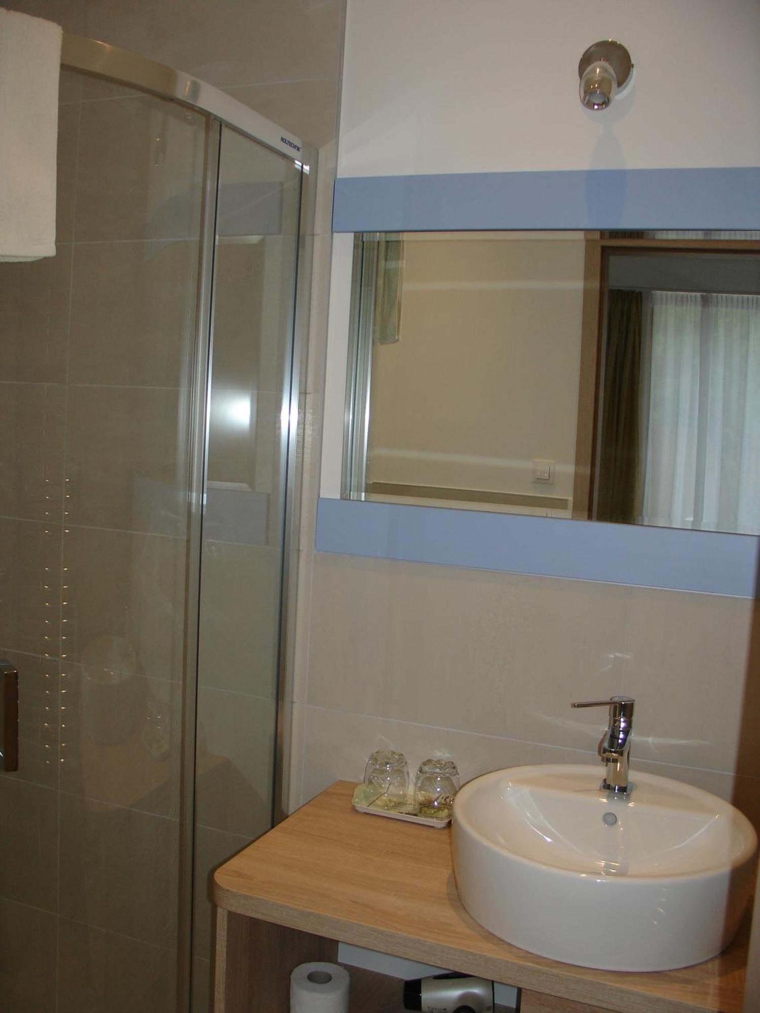 Ujhely Apartmanhaz Шиофок Экстерьер фото